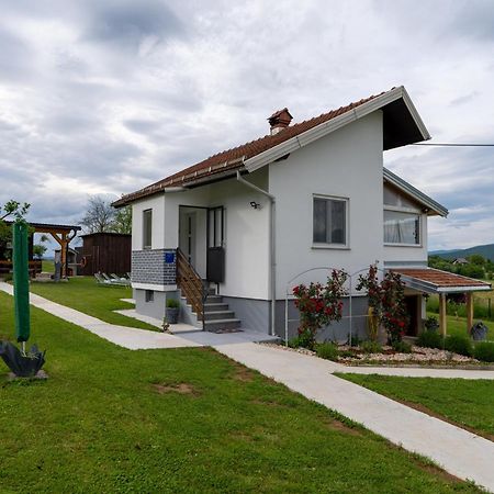 Kuca Za Odmor Belina Villa Otočac Buitenkant foto