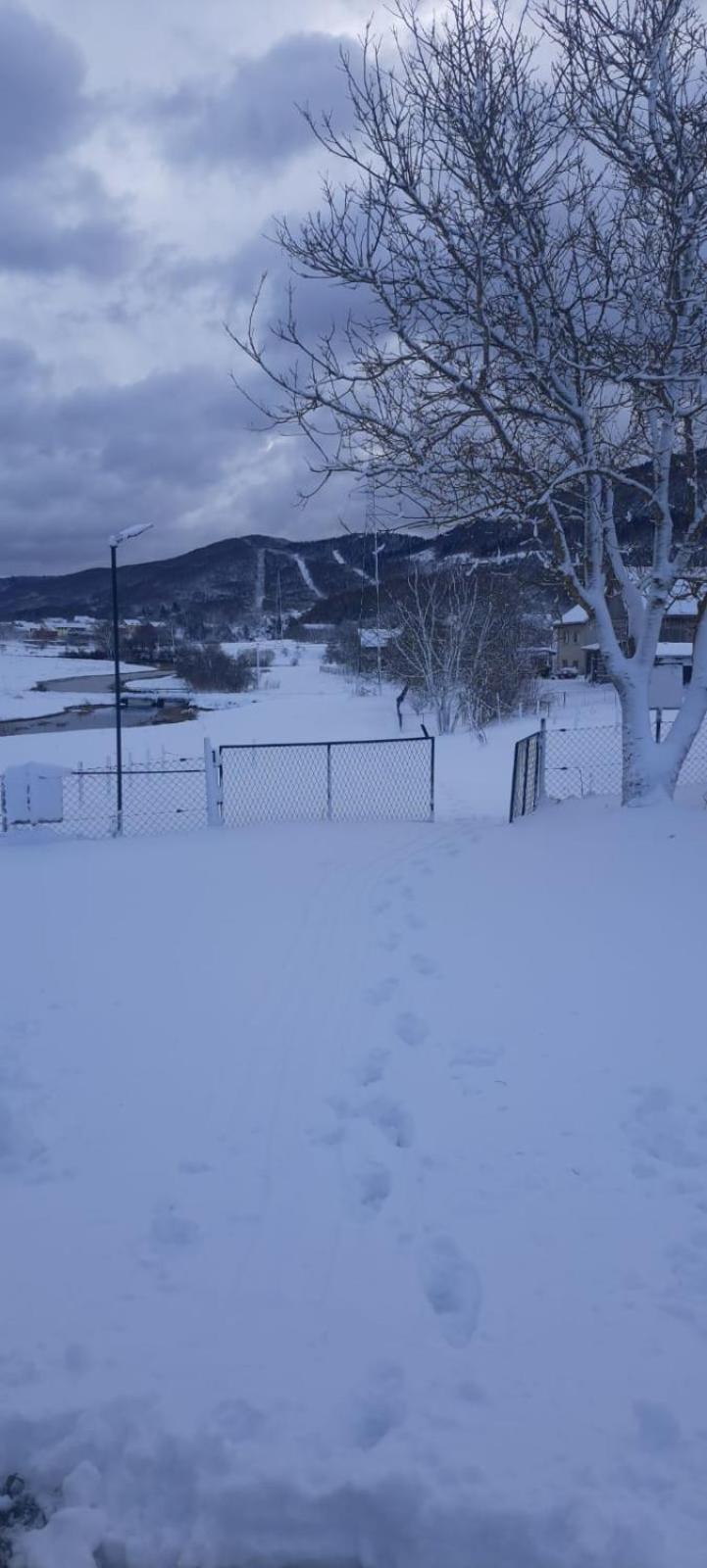 Kuca Za Odmor Belina Villa Otočac Buitenkant foto
