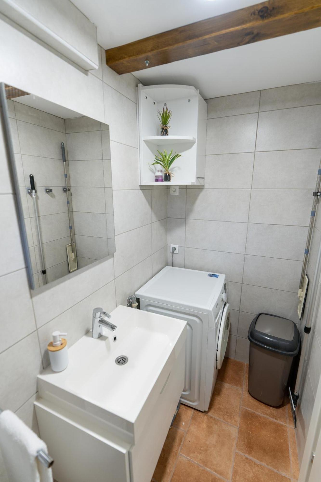 Kuca Za Odmor Belina Villa Otočac Buitenkant foto